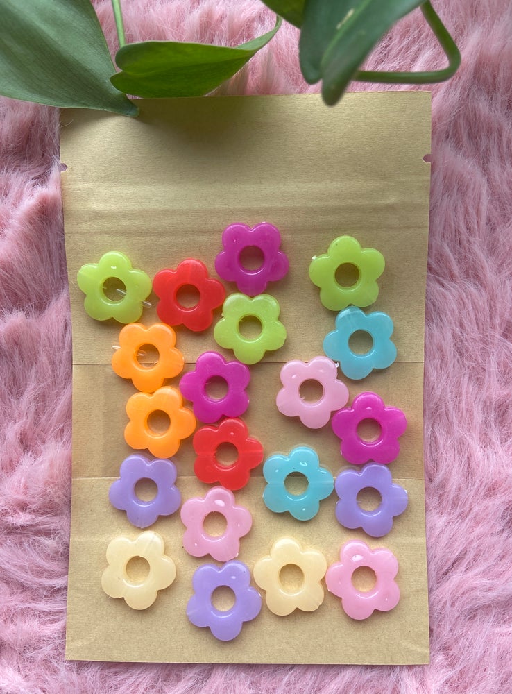 20 Pieces Jelly Flower Beads - Opaque